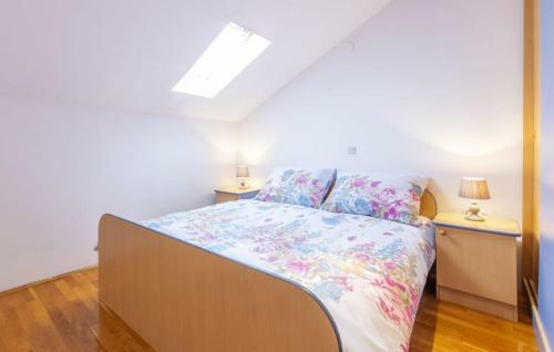 Top Split Region Apartments