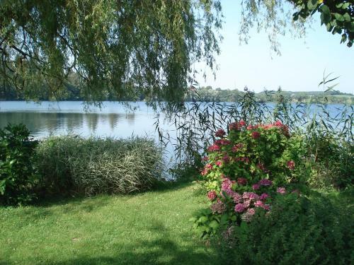 Apartamento Ferienwohnung Am Sch�hsee