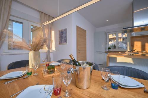 Apartamento M Entire Floor In A Spacious House With Pool