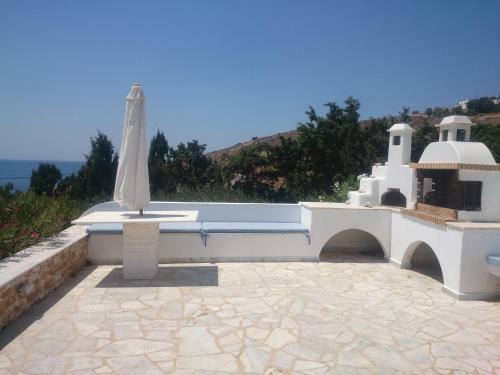 Villa With Extraordinary View Near The Sea