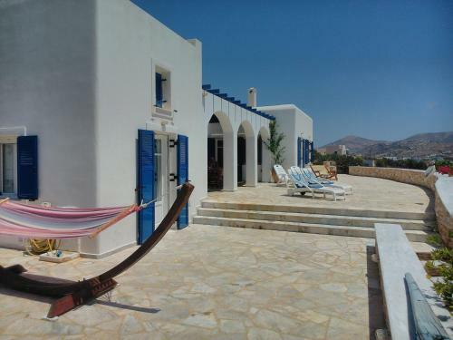 Villa With Extraordinary View Near The Sea