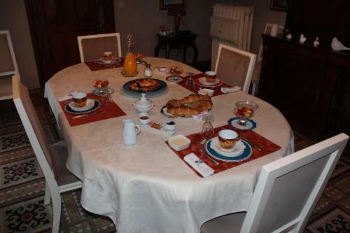Bed & Breakfast Chambres D'h�tes Les M�neaux