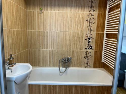 Sz�chenyi Apartman (iv Deluxe) Miskolc Belv�ros�ban