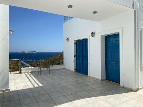 Hostal Andros Homes Sea Side Apartment & Studio
