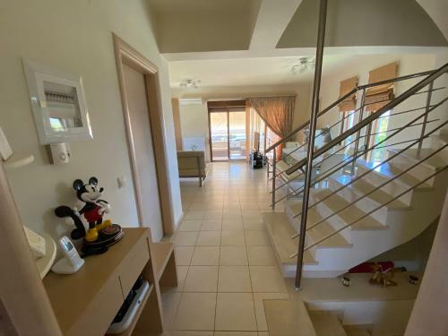 Sunny Villa By The Beach Gournes