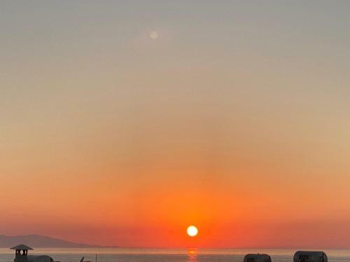 Sunny Villa By The Beach Gournes