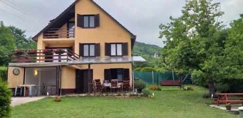 Apartamento Dunakanyar Gy�ngye Vend�gh�z