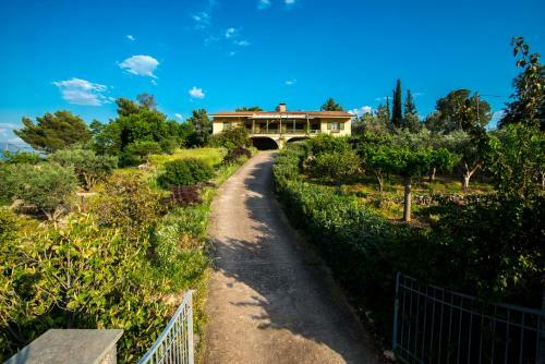 Villa Aphrodite's Coast Retreat House!