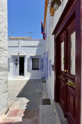 Arco I/ Downtown Rustic Apartment/4 Min From Port