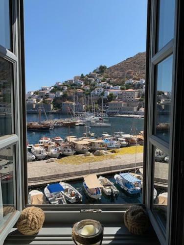 On The Port Mansion Studio 2 Hydra
