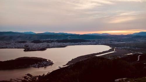 Apartamento House With View In Amfithea