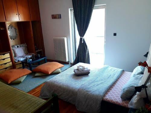 Urban Yoga House Hostel & Retreat