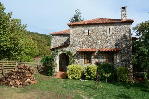 Villa Country Stone House ,next To Kalavrita