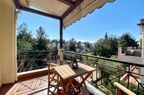 Elpida House On The Beach (2 Bedrooms 6 Guests)