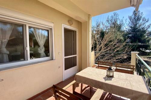 Elpida House On The Beach (2 Bedrooms 6 Guests)