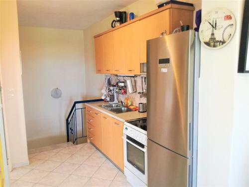 Two Storey Vacation House Near The Sea