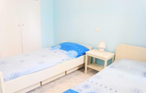 Two Storey Vacation House Near The Sea