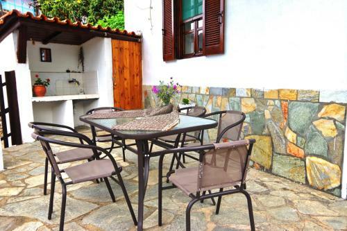 Cozy Traditional House In Thassos, Kallirachi