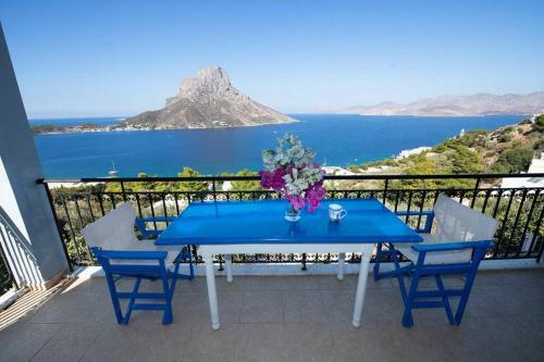 2 Bedroom House With Amazing View In Masouri