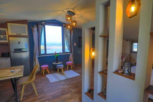 Alexander Suite Home