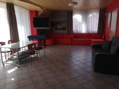Universtreet Apartman
