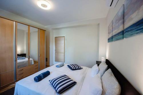 Viola Family Apartman Free Parking