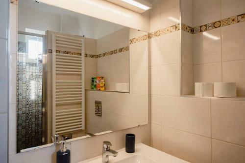 Viola Family Apartman Free Parking