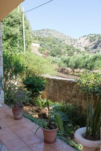 Villa Heraklion Comfy House With Mountain View