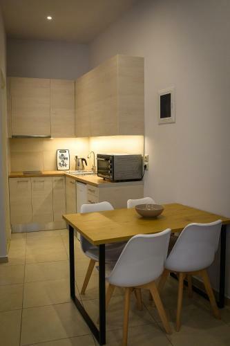 Apartamento Uni Island City Center Suites
