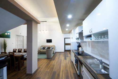 Bed & Breakfast Sungarden Vend�gh�z, �tterem, B�r