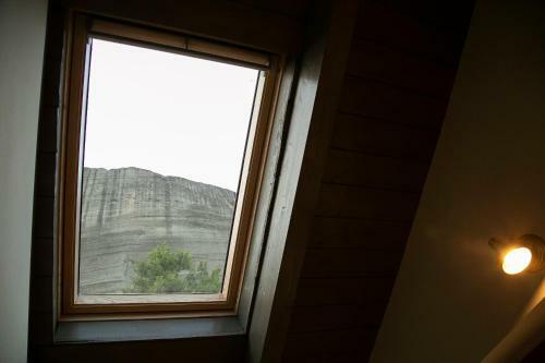 Under The Rocks Meteora Panoramic View Villa