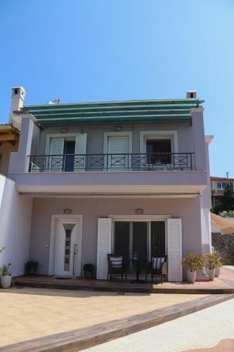 Villa Dada House