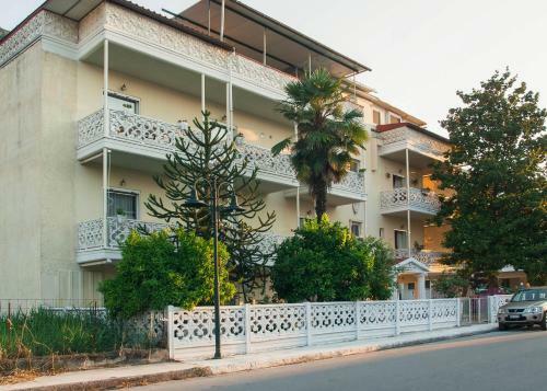 Ronzi Apartmant