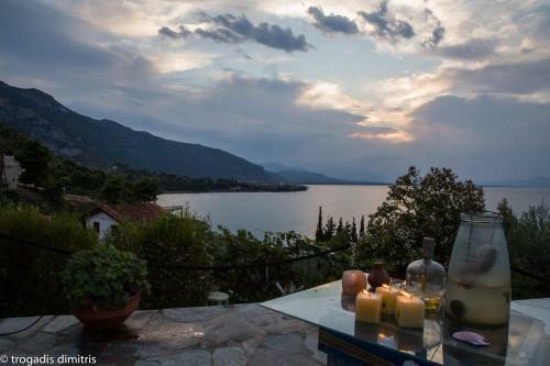 Apartamento Magical View Studios Asproneri, Kamena Vourla