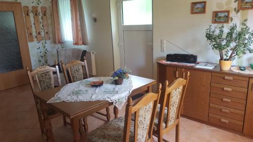 Apartamento Ferienwohnung " Am Schlosspark "