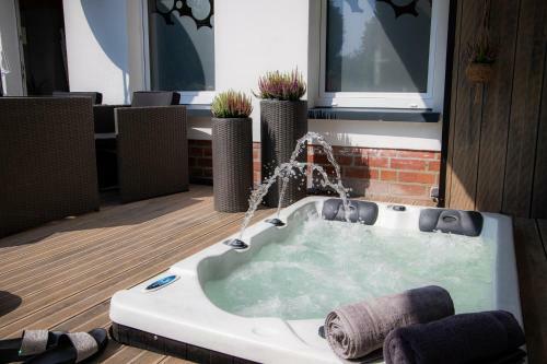 Apartamento Unterschlupf Radeberg Mit Garten & Whirlpool