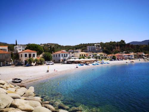 Panos & Antzy Apartments