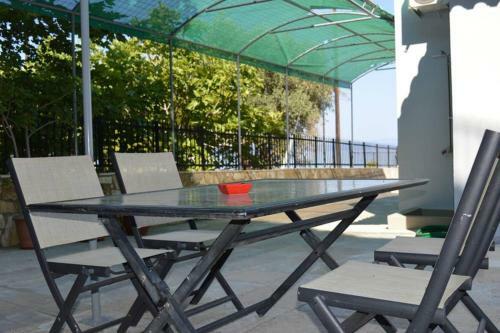 Melenia's Sea Front House