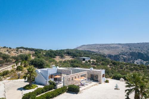 Villa Ypsilon