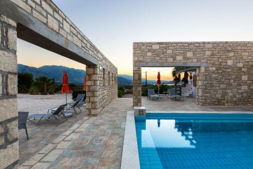 Villa Ypsilon