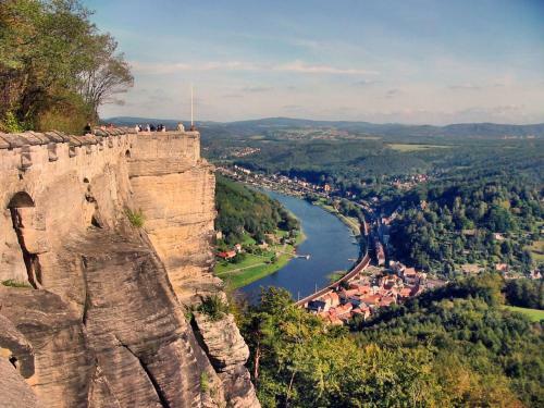 Apartamento Ferienhaus Und Ferienwohnung B�ttner