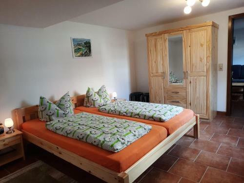 Apartamento Ferienhaus Und Ferienwohnung B�ttner