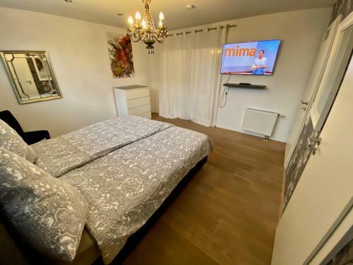 Apartamento Stilvolle Stadtwohnung Mit Balkon, Kamin, Klima
