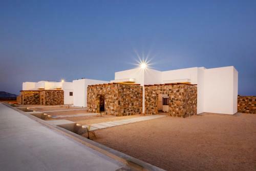 Cato Agro 5, Seafront Villa With Private Pool
