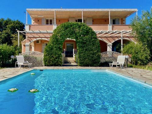 Beach Villa Petros With Private Pool
