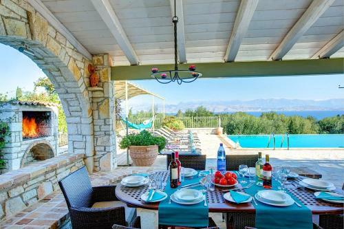 Luxurious Villa With Private Pool And Sea View