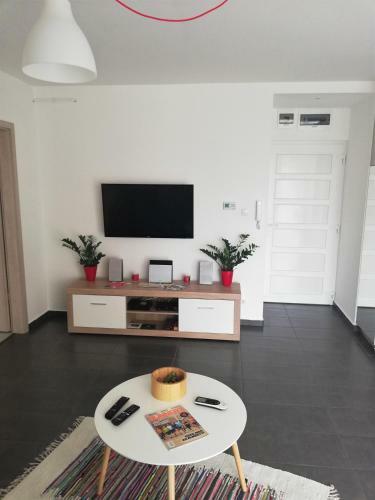 Dob� Apartman