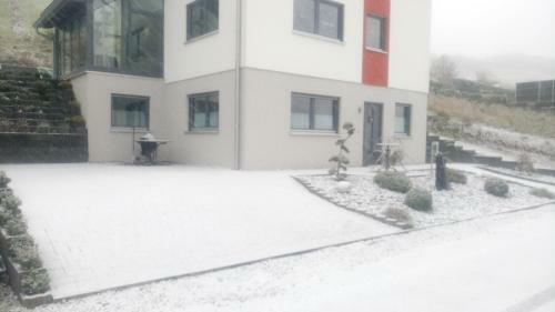 Apartamento Ferienwohnung "sch�ne Aussicht"