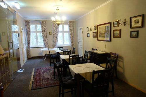 Hostal Pension Gr�fliche Villa
