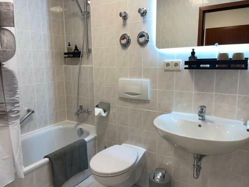 Double Apartment I 2 King Beds I Kitchen I Parking